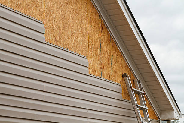 24/7 Emergency Siding Replacement experts in Glenview, IL